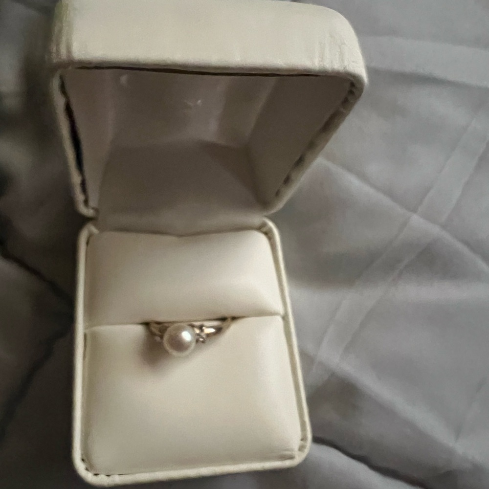 Gold Pearl Ring 10 k